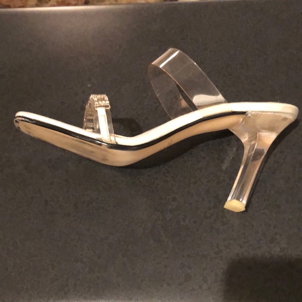 Low heel - Picture 4 of 6